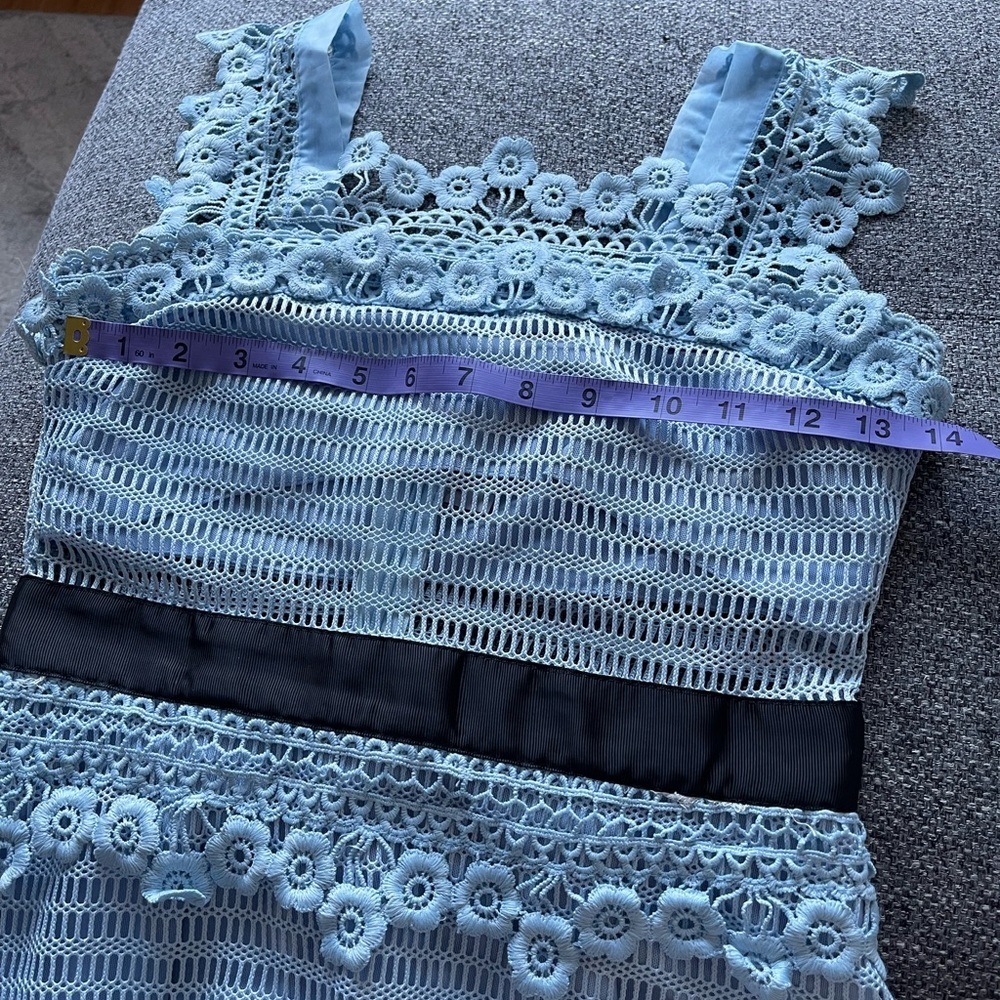 Baby light blue lace dress with floral details - Picture 8 of 10